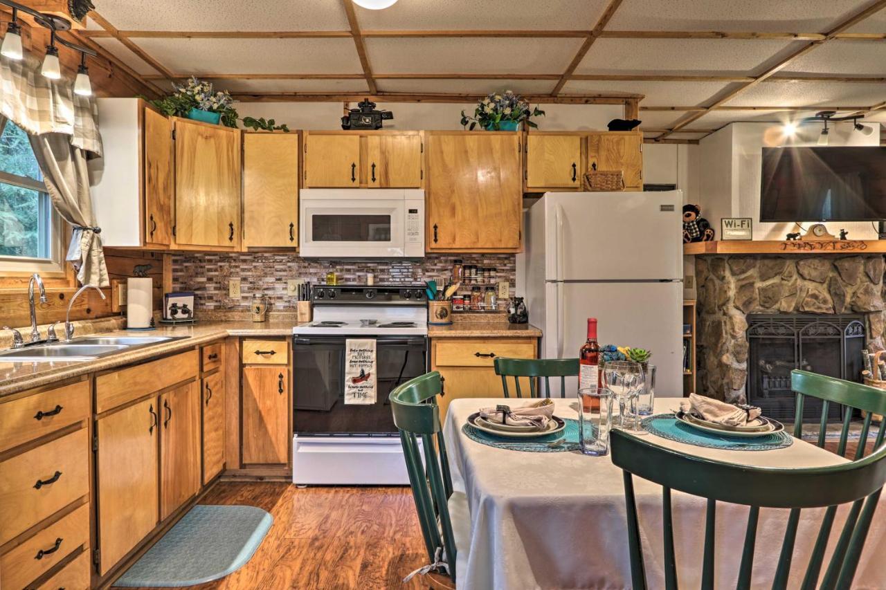 Smoky Mountain Cozy Cove Cabin Deck And Fire Pit! Cosby Екстер'єр фото