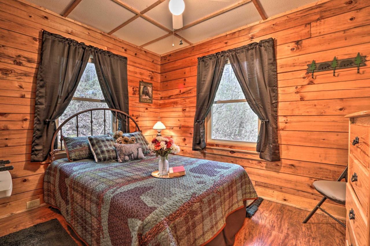 Smoky Mountain Cozy Cove Cabin Deck And Fire Pit! Cosby Екстер'єр фото